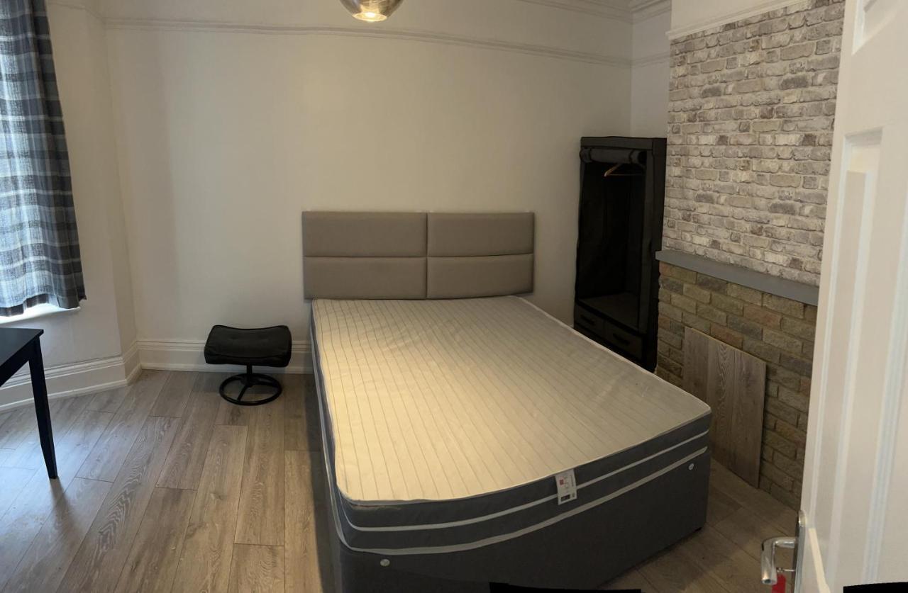 Апартаменти Excellent 3Bed Flat Фолкстон Екстер'єр фото